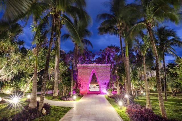 Viva Wyndham Azteca