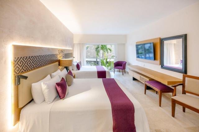 Viva Wyndham Azteca