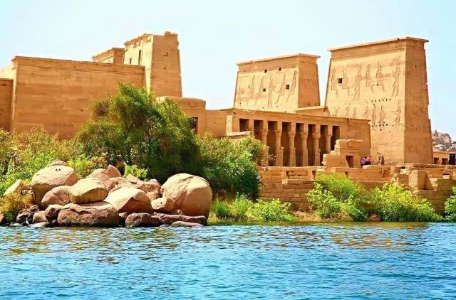 Faraon 4 15 dní - To nejlepší z Egypta s plavbou po Nilu, návštěvou pyramid i pobytem u moře
