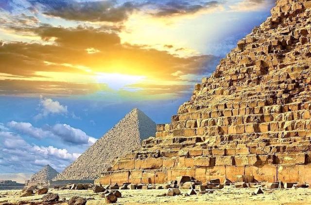 Horus 4 - Káhira, Pyramidy, Luxor a Rudé moře