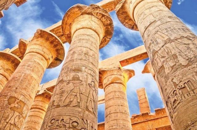 Horus 4 - Káhira, Pyramidy, Luxor a Rudé moře