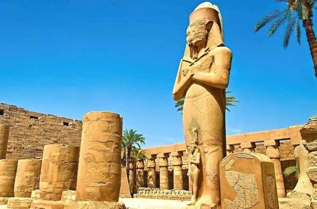 Faraon 5 15 dní - To nejlepší z Egypta s plavbou po Nilu, návštěvou pyramid i pobytem u moře