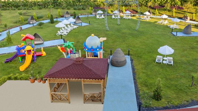 Glamour Resort