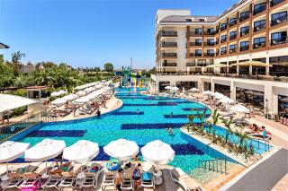 Glamour Resort