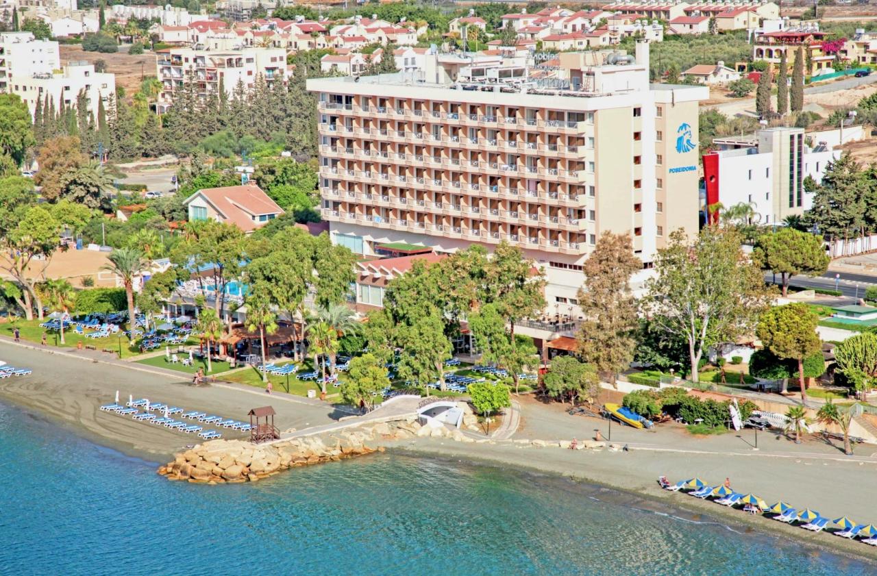 Poseidonia Beach
