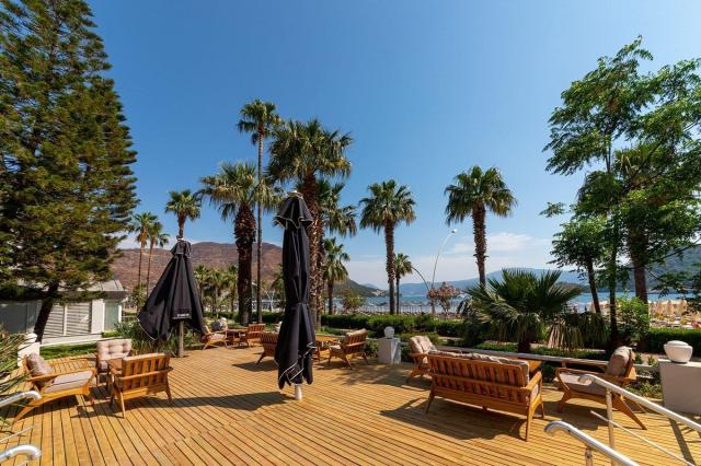 Faros Premium Beach