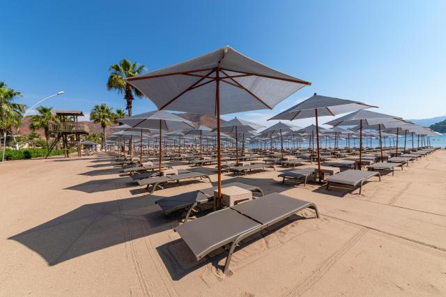 Faros Premium Beach