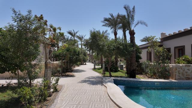 El Kasr Sahl Hasheesh