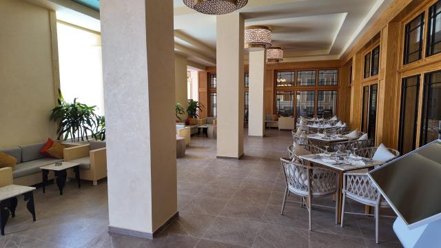 El Kasr Sahl Hasheesh