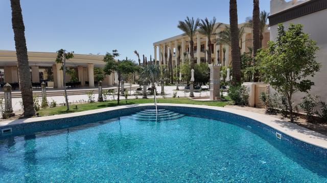 El Kasr Sahl Hasheesh