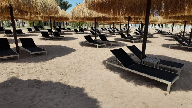 El Kasr Sahl Hasheesh