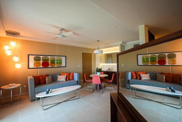 Gran Muthu Almirante Beach