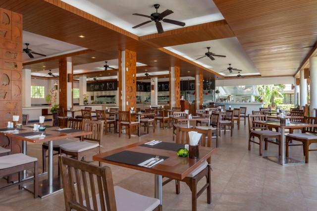 Sunprime Kamala Beach Resort