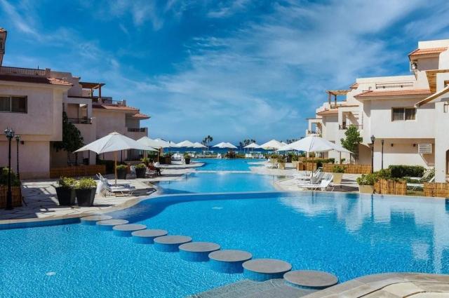 Aqua Heneish Beach