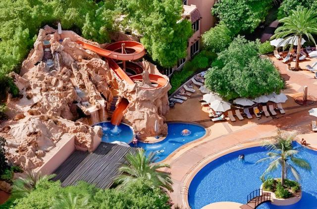 Al Habtoor Grand Resort, Autograph Collection