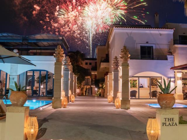 Grecotel Plaza Spa Apartments