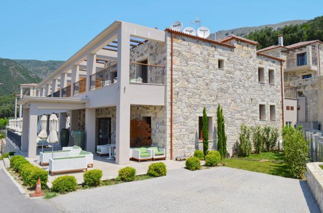 Salvator Villas & Spa