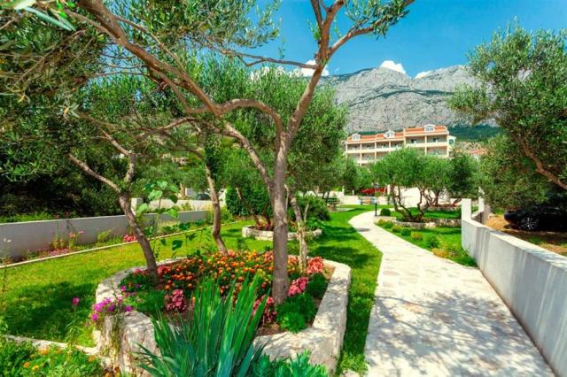 tucepi-apartments-dalamtina-exterior-18