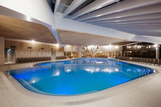 Hotel_Ajda_02_new_indoor_pool_102018_SK_lowres