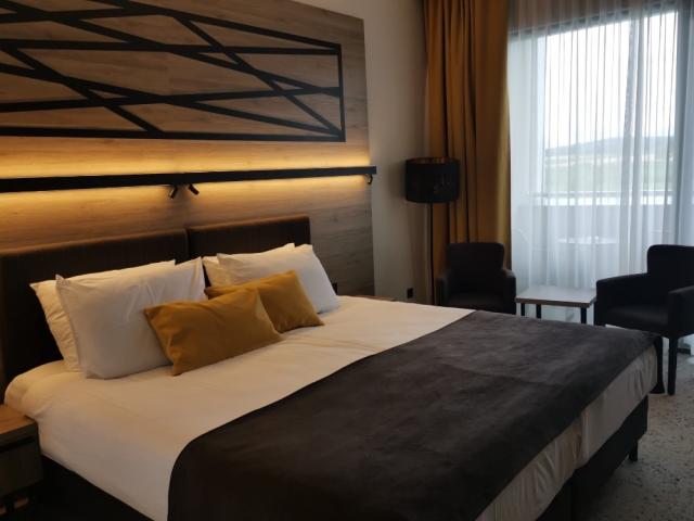 79e75d60-ba5c-4ffc-9363-fdf4964538cf