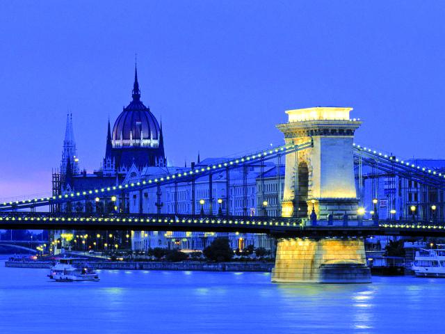Budapešť