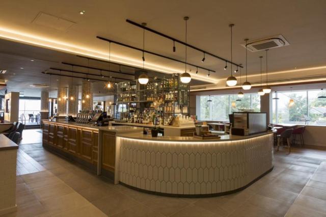 Holiday Inn