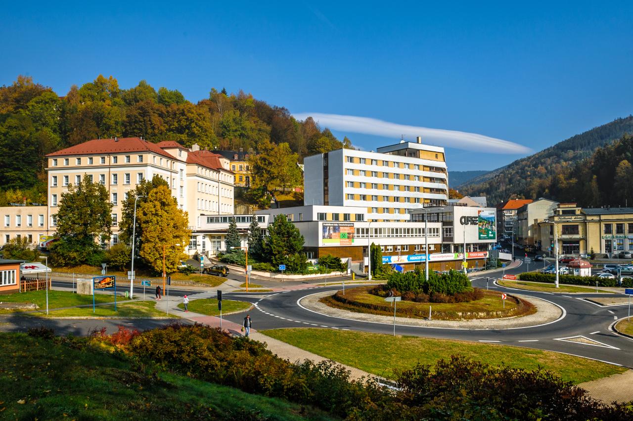 Komplex Curie, Lázně Jáchymov