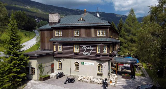Alpský hotel