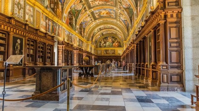 Madrid, El Escorial - interiéry