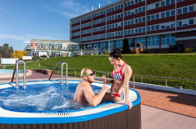 Hotel Lázně Kostelec