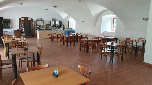 Holenský Dvůr