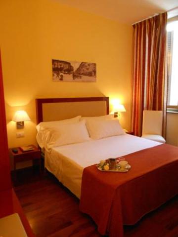 Hotel Minerva, Miláno