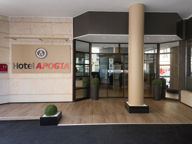 Hotel Apogia - Port Lympia 4*