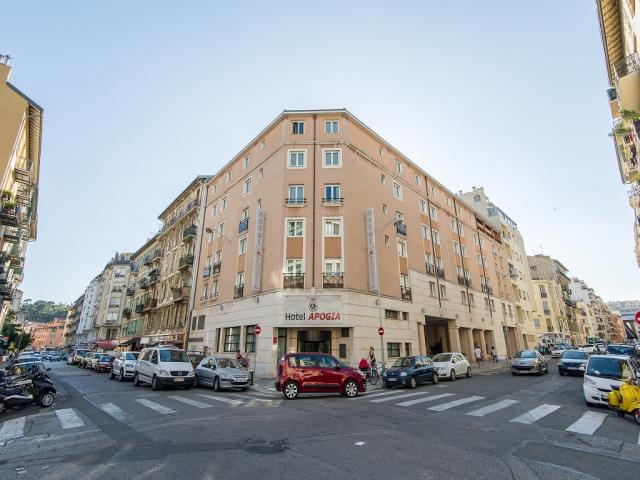Hotel Apogia - Port Lympia 4*
