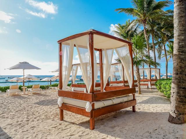 Reef Coco Beach