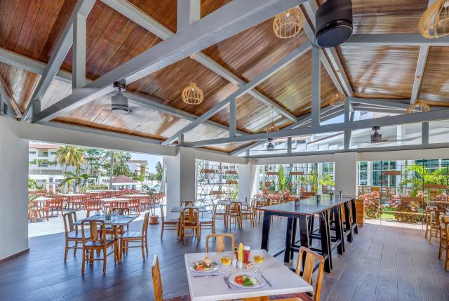 Hotel Sol Caribe Beach