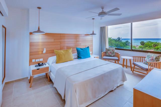 Hotel Sol Caribe Beach