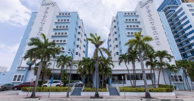 Sherry frontenac oceanfront hotel ***