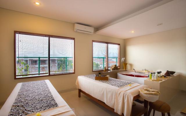 The Sun hotel and Spa, spa
