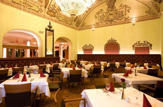 Hotel Kristal, restaurace