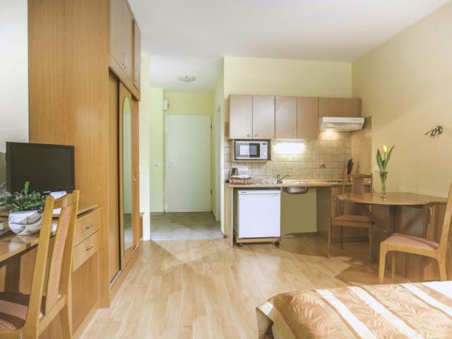 Apartman hotel, Bukfordo