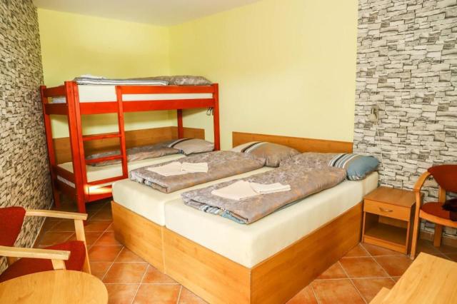 hotel zátoka, senec