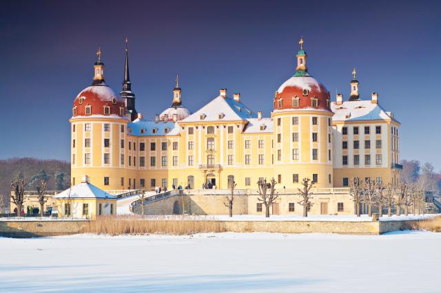 Německo - zámek Moritzburg v zimě