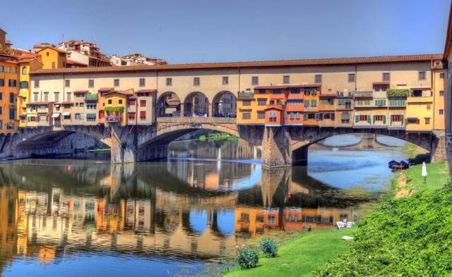 IT: Ponte Vecchio ve Florencii