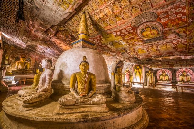 Srí Lanka - jeskynní chrámy Dambulla (UNESCO)