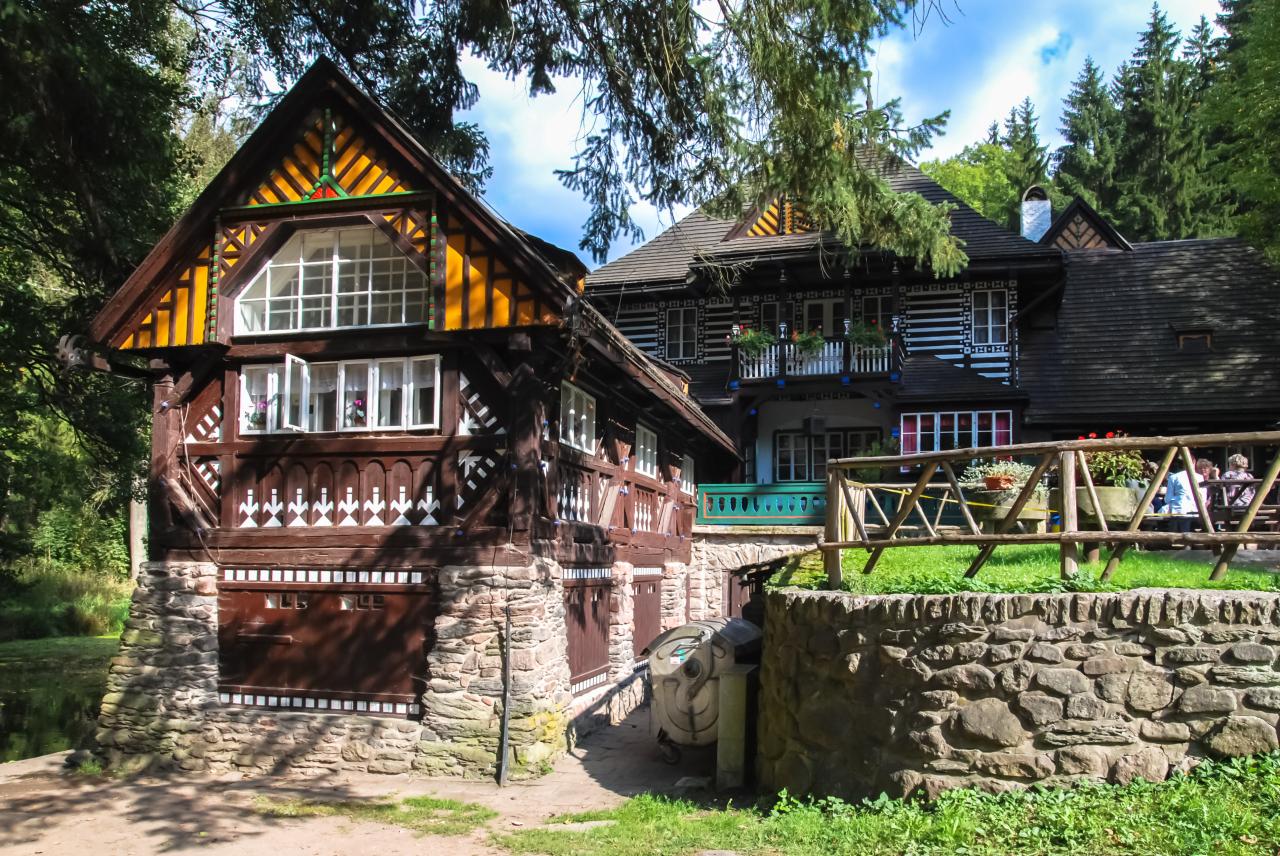 Údolím Metuje přes Peklo k pevnosti Dobrošov