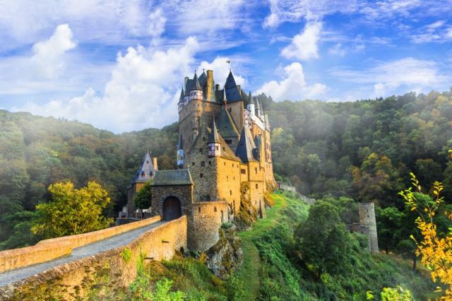 Německo - hrad Eltz