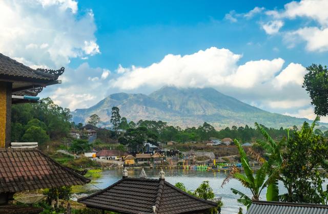 Bali - jezero a vulkán Kintamani