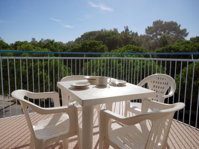 Condominio Bianco Nero