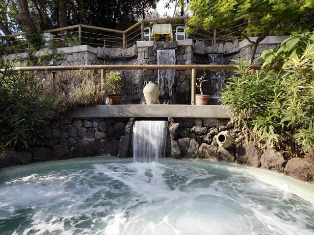 Giardino delle Ninfe e la Fenice